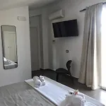 Favara Panzió *